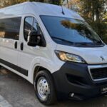 На базі Peugeot Boxer розробили спецавтівку для транспортування осіб з обмеженими можливостями