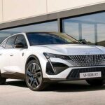 Представлений новий 100% електричний фастбек PEUGEOT E-408