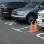 В Україні посилили контроль за паркуванням на місцях для людей з інвалідністю