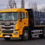 Комунальники обирають нові самоскиди JAC N200
