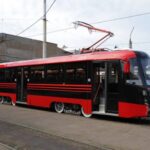 У Кривому Розі на лінію вийшов капітально-відремонтований трамвай