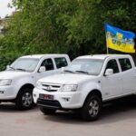 На Харківський напрямок передали 2 пікапи TATA
