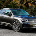Volkswagen Touareg можуть зняти з виробництва